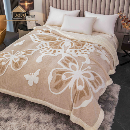 Pătură Cocolino Pufoasă cu Blăniță Albă – Imprimeu Fluturi 3D – 200x230 cm