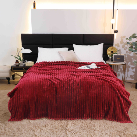 Pătură Cocolino Pufoasă cu Dungi în Relief – 200×230 cm