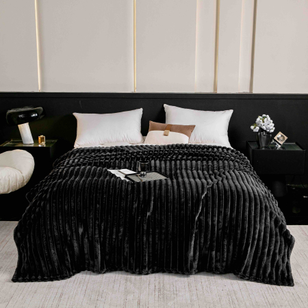 Pătură Cocolino Pufoasă cu Dungi în Relief – 200×230 cm