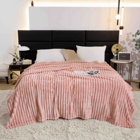 Pătură Cocolino Pufoasă cu Dungi în Relief – 200×230 cm