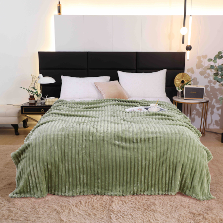 Pătură Cocolino Pufoasă cu Dungi în Relief – 200×230 cm