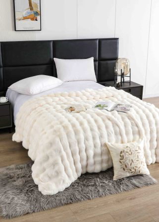 Pătură Cocolino Pufoasă cu Blăniță Artificială de Iepure – 200x230 cm