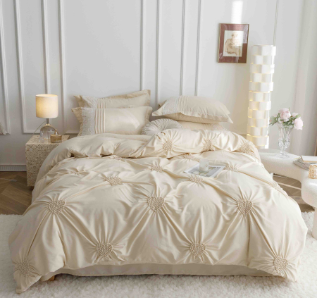 Set Lenjerie Pat Dublu 6 Piese din Bumbac Soft Touch – Pliuri Brodate cu Inimioare