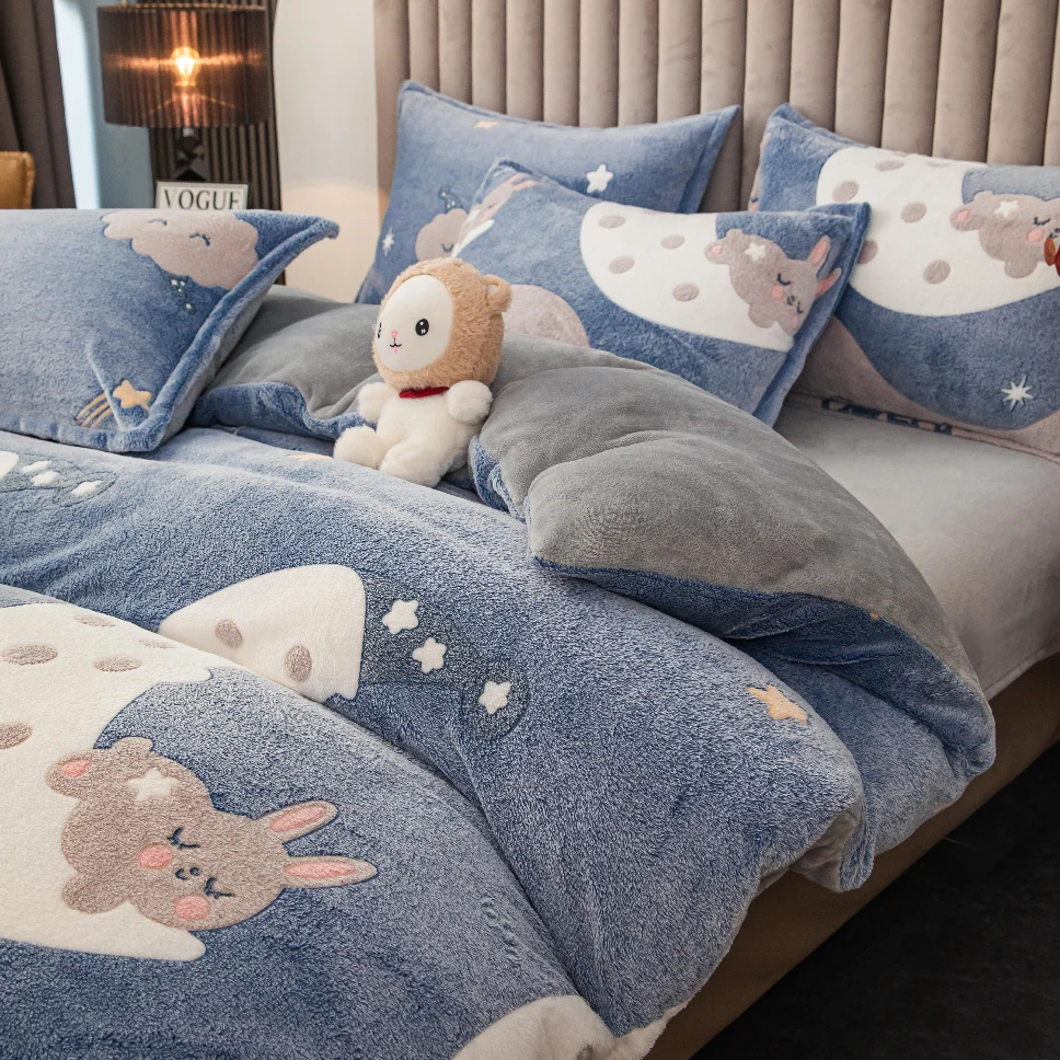 Lenjerie de pat Cocolino 2 persoane, albastru cu lună și nori pufoși-CJE21 [2]