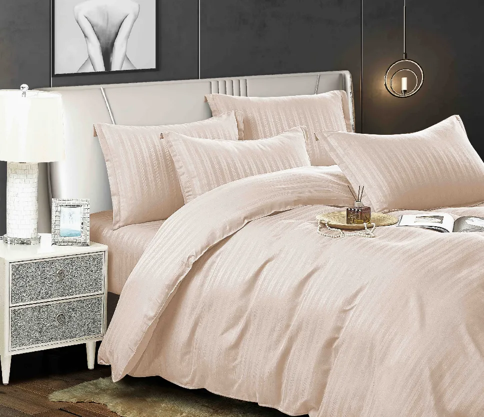 Lenjerie de pat Damasc, Pat 2 Persoane, 6 Piese, bej cu model subtil-DM21 [1]