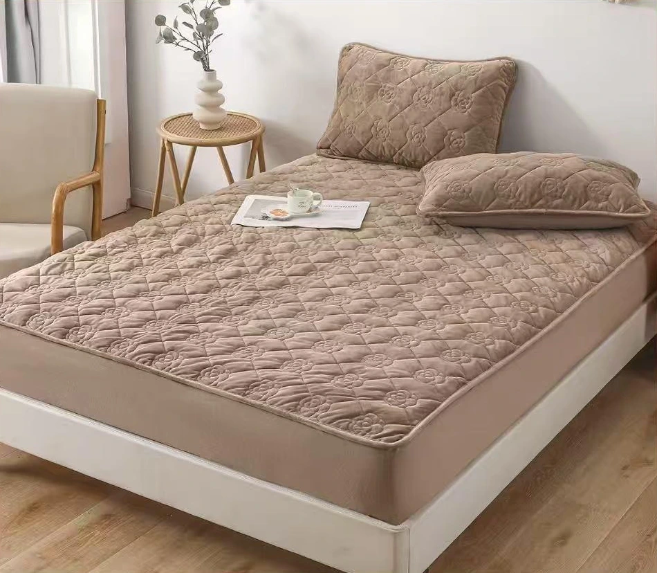 Huse tip Topper 180x200 - Husă tip topper 180x200 cm Crem cu model quiltat floral-TX4