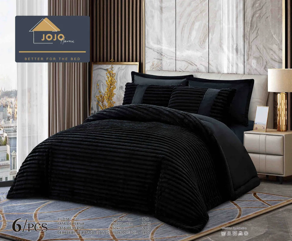 PERNE & PILOTE - Lenjerie cu Pilota din Blanita artificiala de iepure si cearceaf cu elastic ,6 piese, negru cu striatii discrete-PBJ15