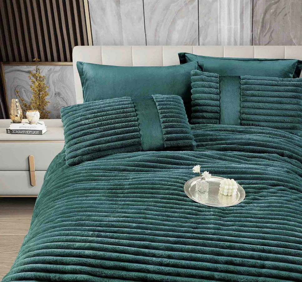 Lenjerie cu Pilota din Blanita artificiala de iepure si cearceaf cu elastic ,6 piese, verde smarald, textură reiată-PBJ18 [1]