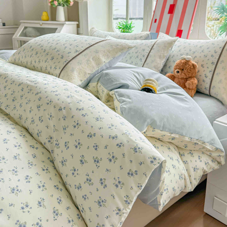 Lenjerii de pat Bumbac 100% - Lenjerie de pat bumbac 100% cu Elastic si broderie,4 piese crem cu floricele mici în stil clasic-BJ1