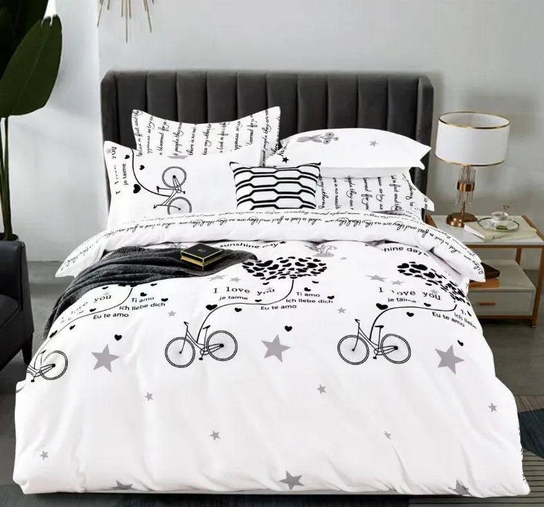 LENJERII DE PAT 1+1 GRATIS - Lenjerie de pat Finet 6 piese, alba cu biciclete negre si stelute-KY87