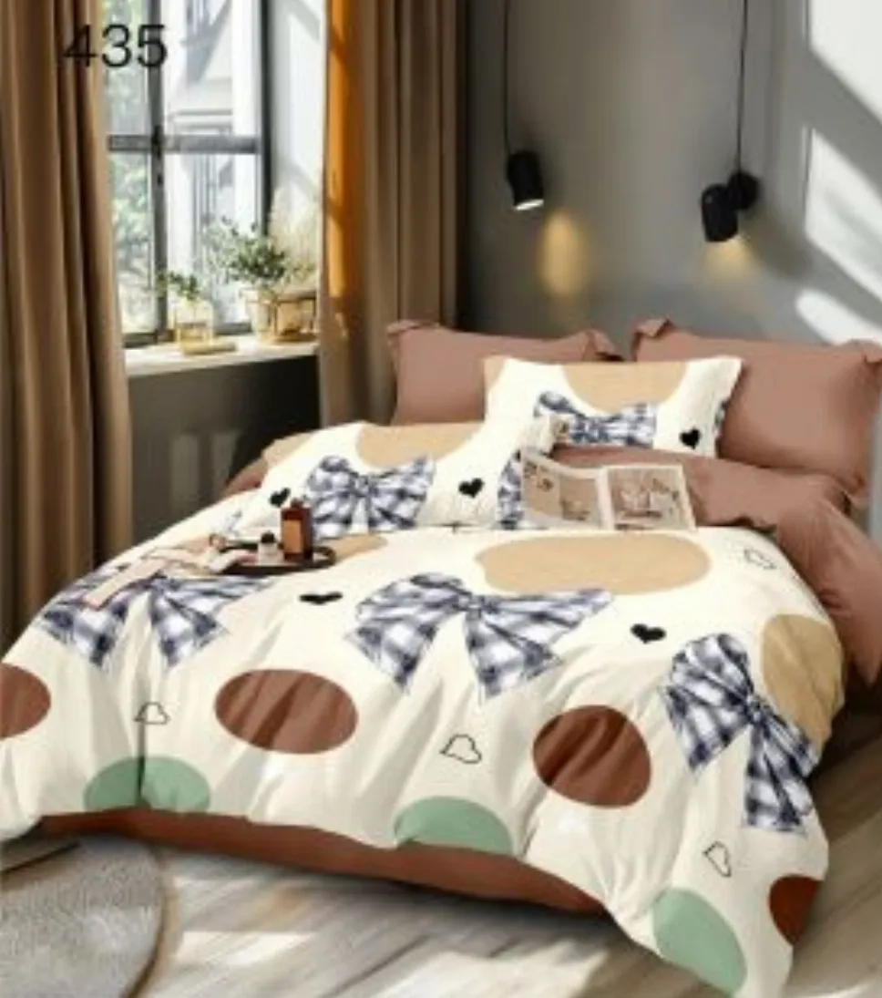 LENJERII DE PAT 1+1 GRATIS - Lenjerie de pat Finet 6 piese, crem cu fundite si buline-GR435