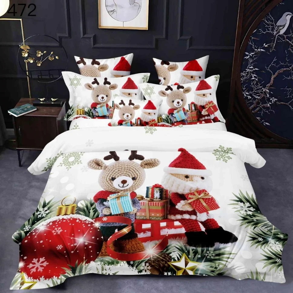 NOU EDITIE DE CRACIUN - Lenjerie pentru pat dublu cu Mos Craciun din FINET cu 6 piese, alb cu ren și globuri roșii-GR472