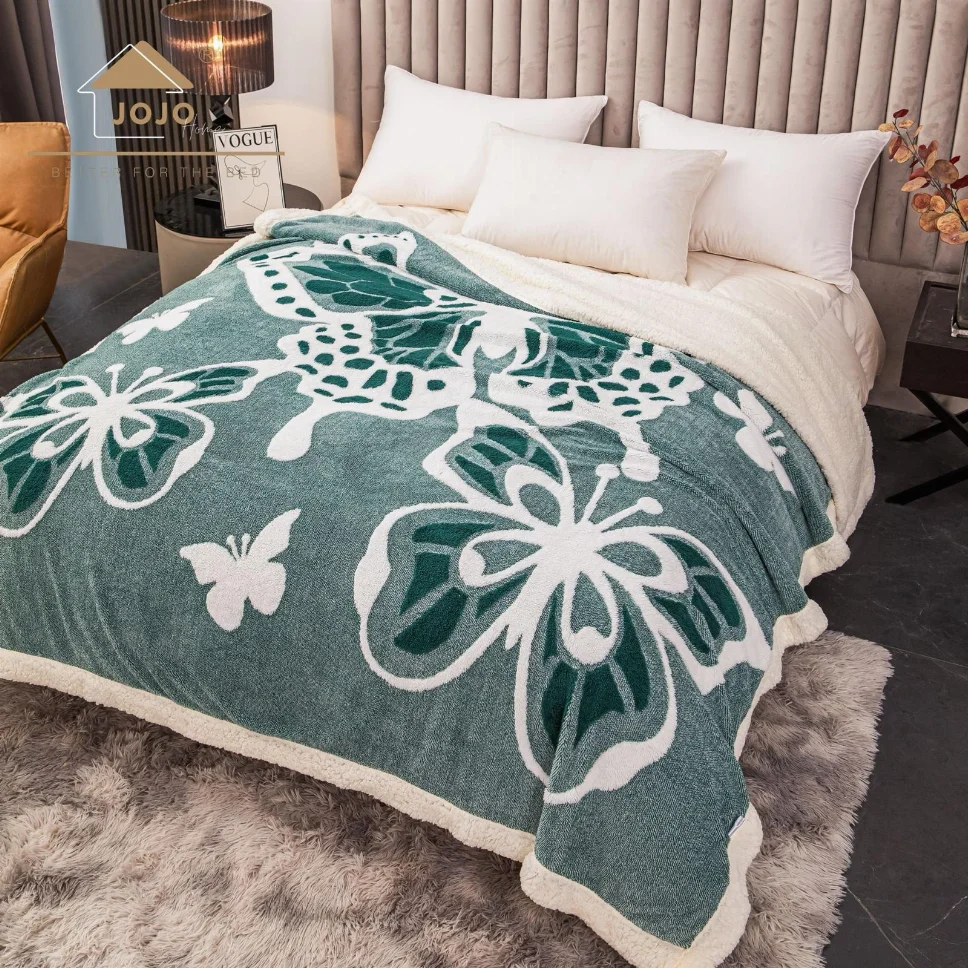 Patura Cocolino cu model - Patura Cocolino cu Blanita, 3D, verde cu fluturi albi mari-LK9