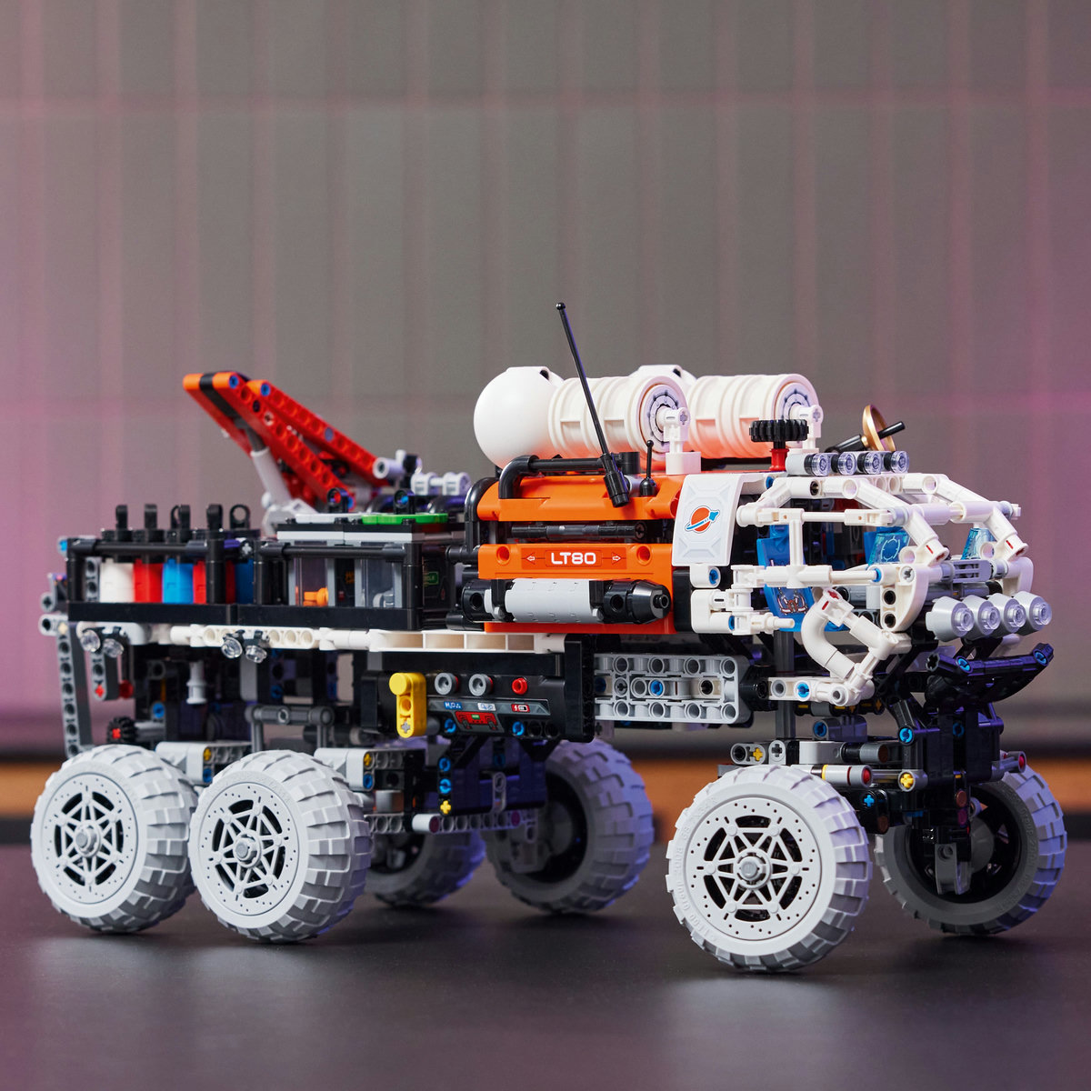 Rover de explorare pe Marte cu echipaj - Ambalaj deteriorat [5]