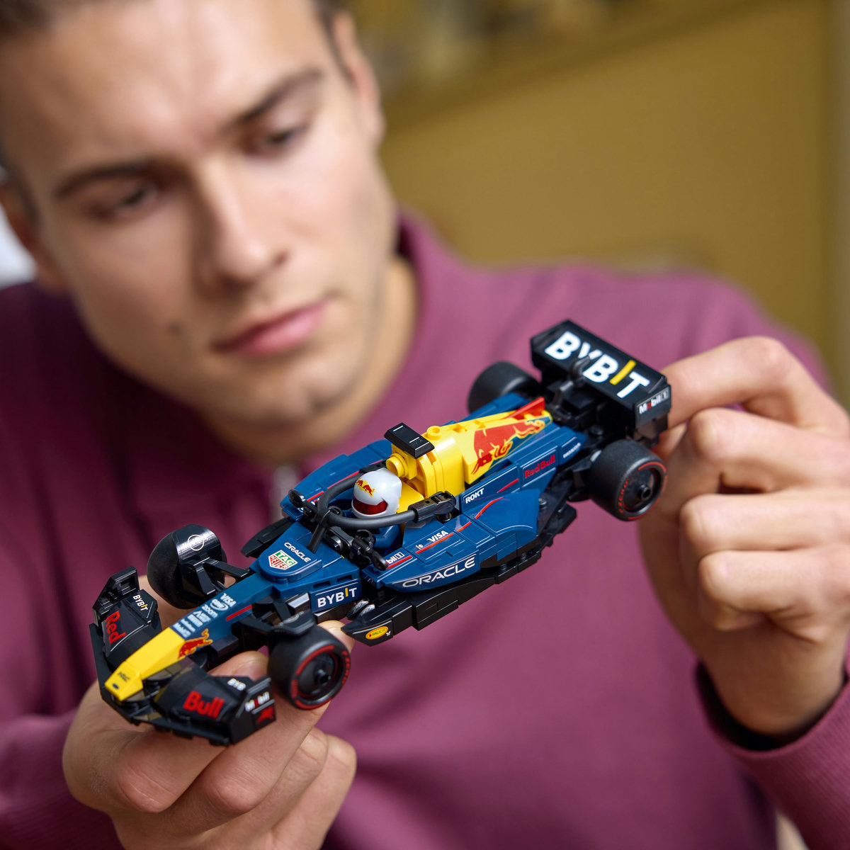 Masina de curse F1® Oracle Red Bull Racing RB20 - Ambalaj deteri [7]