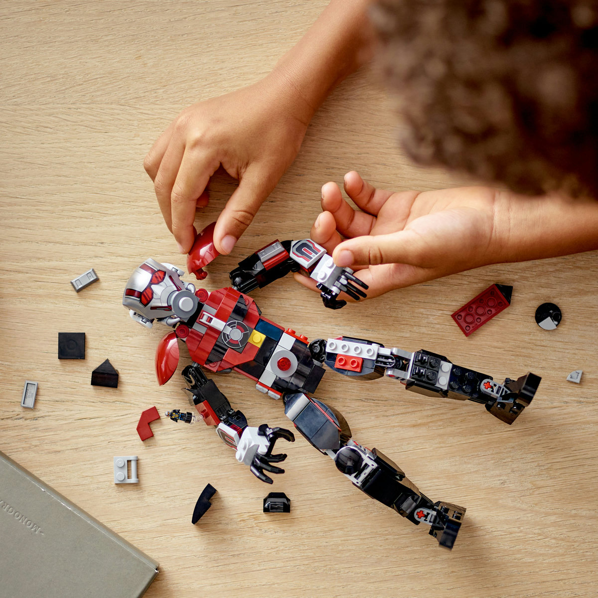 Figurina de constructie Ant-Man [3]
