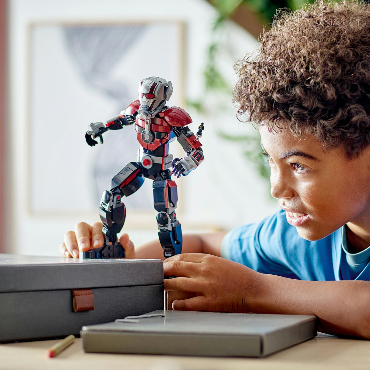 Figurina de constructie Ant-Man [9]