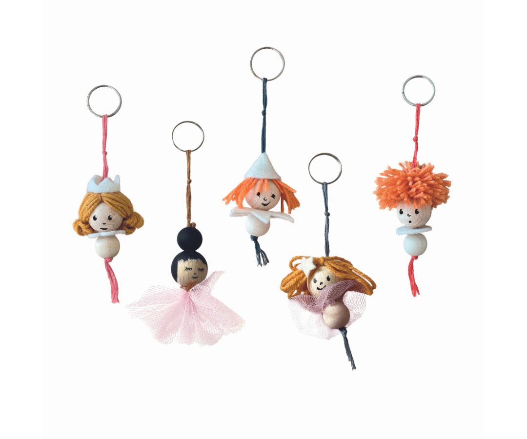 Jocuri si jucarii - Set DIY brelocuri papusi, Egmont Toys