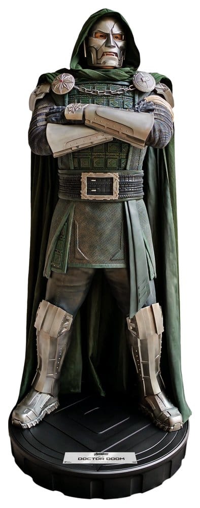 Marvel Avengers: Doomsday Life-Size Statue Doctor Doom 198 cm [5]