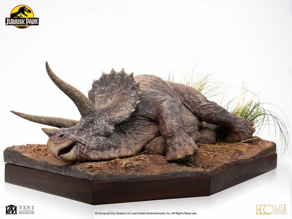 Jurassic Park Maquette 1/8 Sick Triceratops 96 cm [12]
