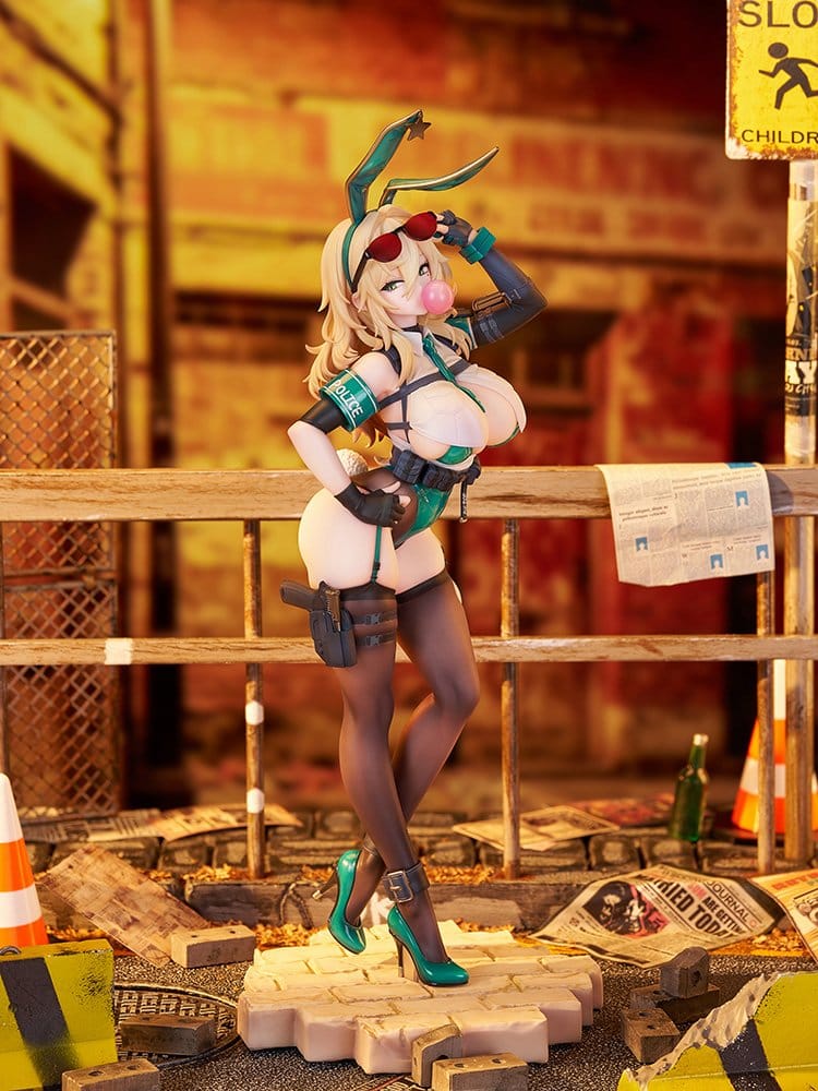 Original Character Figure 1/6 Bunny Cops 01 Illustration by CheLA77 30 cm [4]