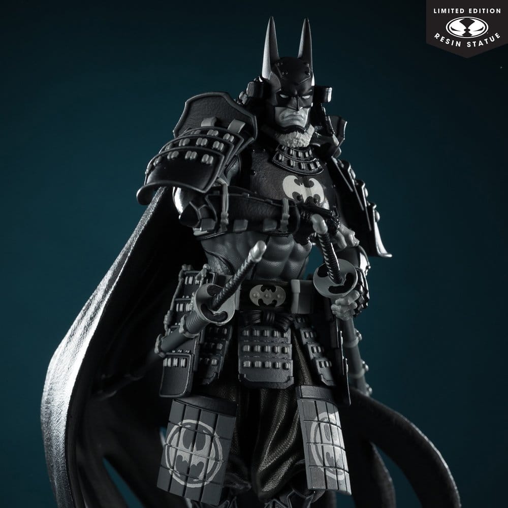 DC Direct Batman Black & White Statue 1/10 Batman Ninja 20 cm [6]