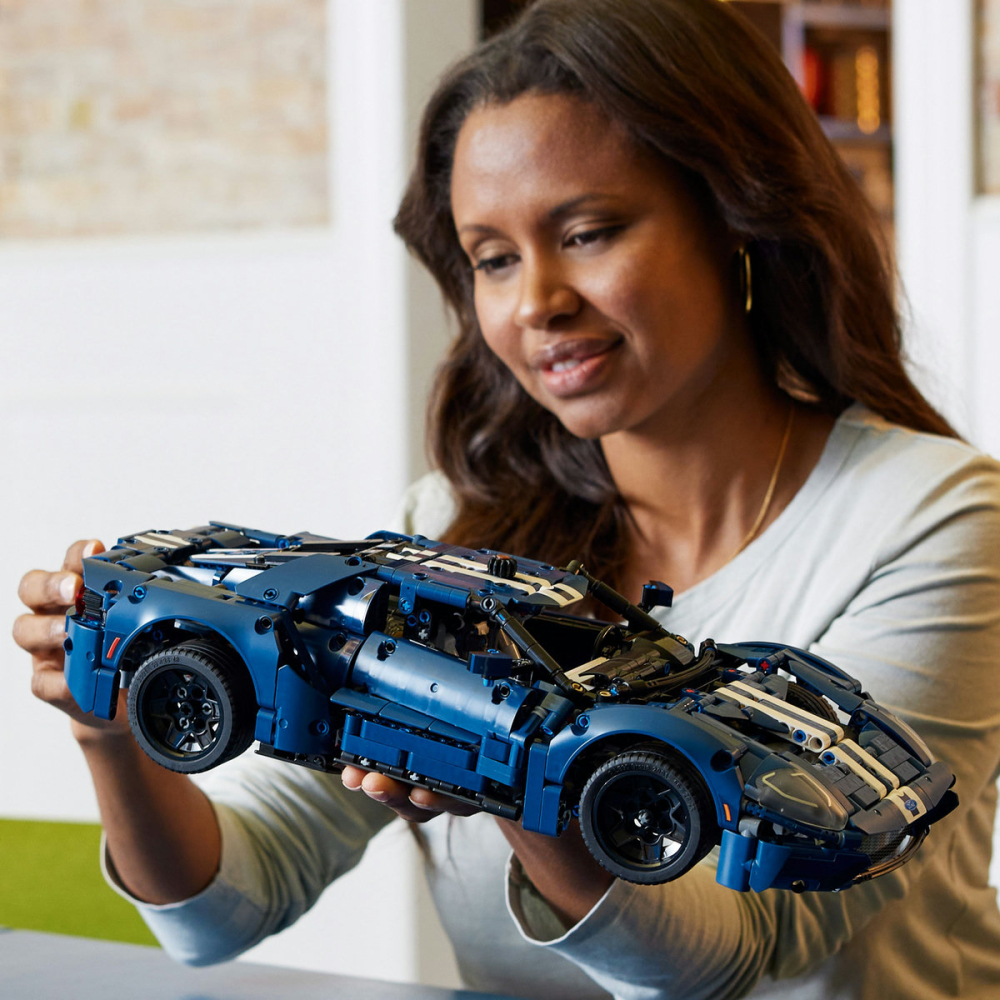 LEGO Technic 2022 Ford GT 42154 [6]