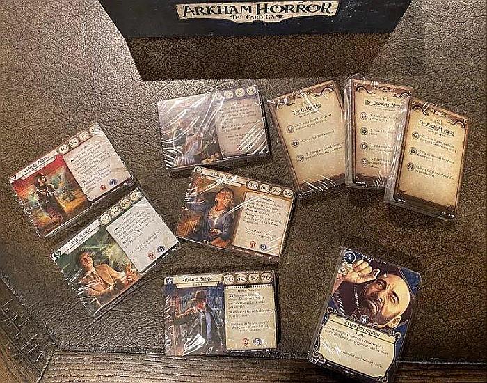 Arkham Horror: The Card Game (Revised Edition) [2]