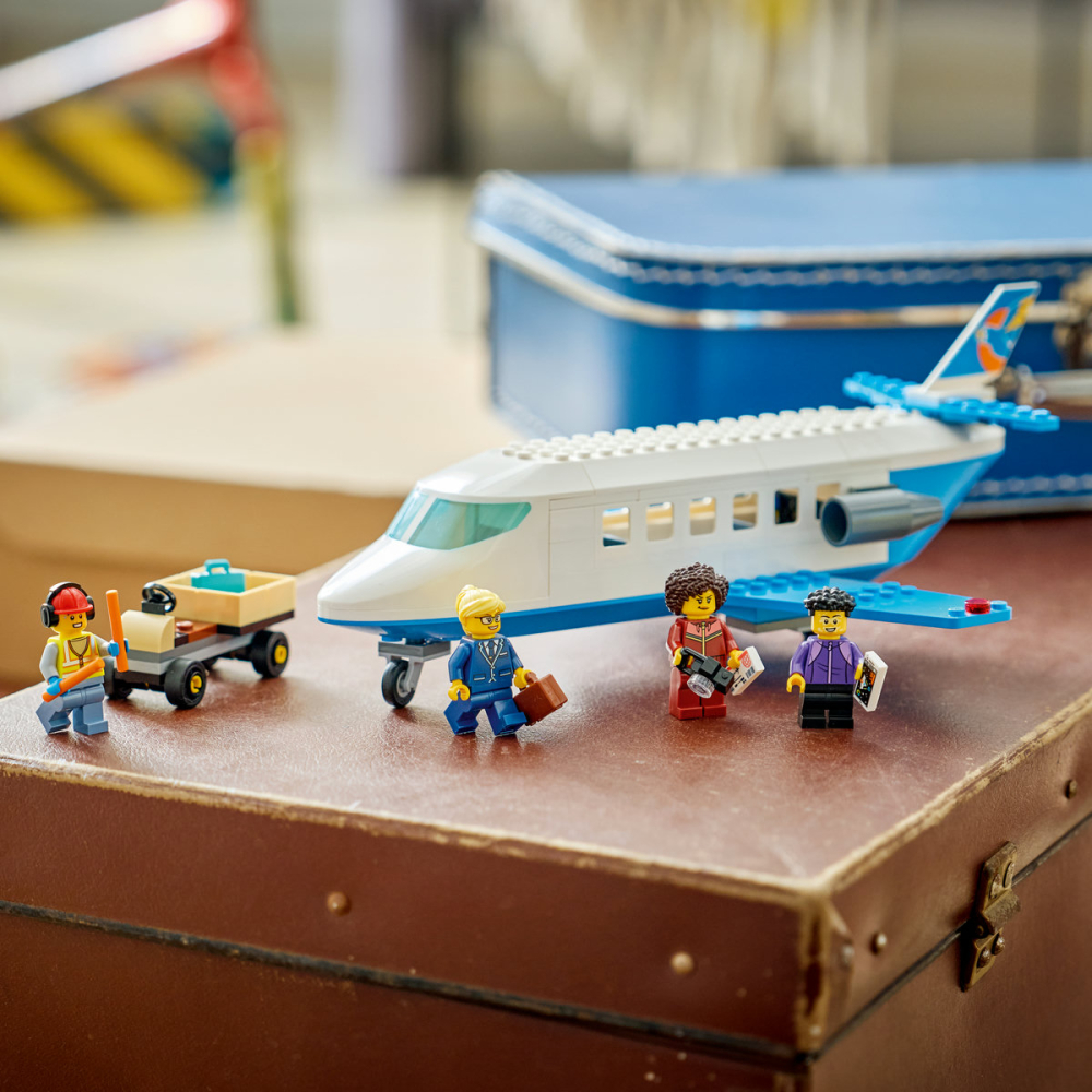 Avion cu reacție pentru pasageri [8]