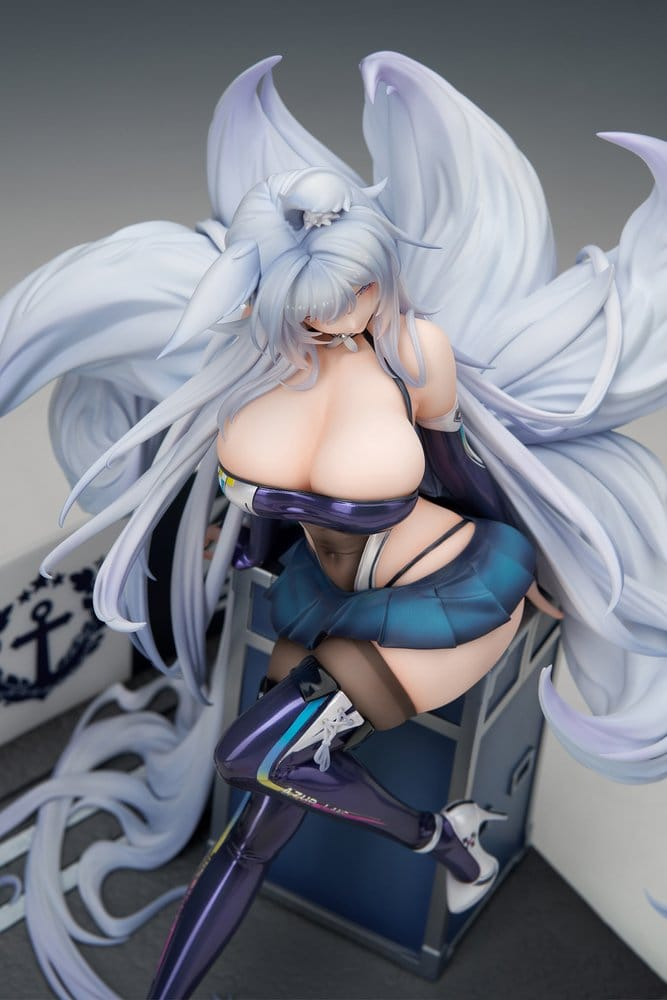 Azur Lane PVC Figure 1/7 Shinano Moonlit Chrome Ver. Acrylic Special Edition w/Display 25 cm [2]