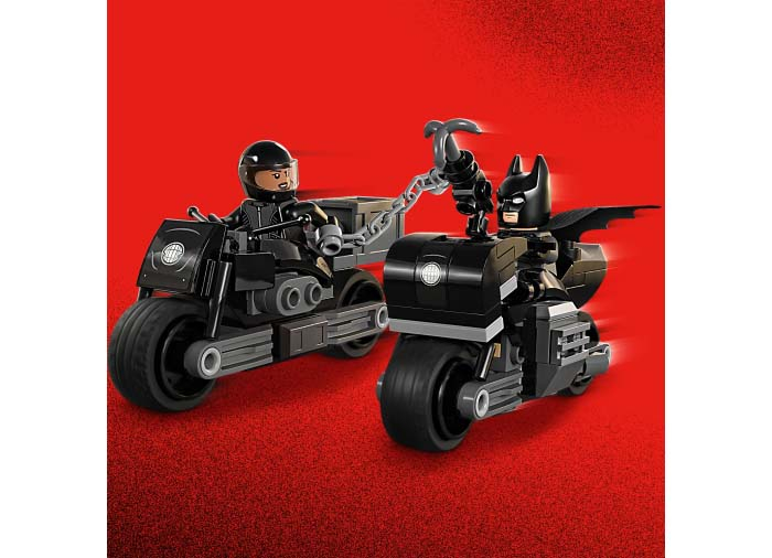 Batman & Selina Kyle Umarirea cu motociclete [4]