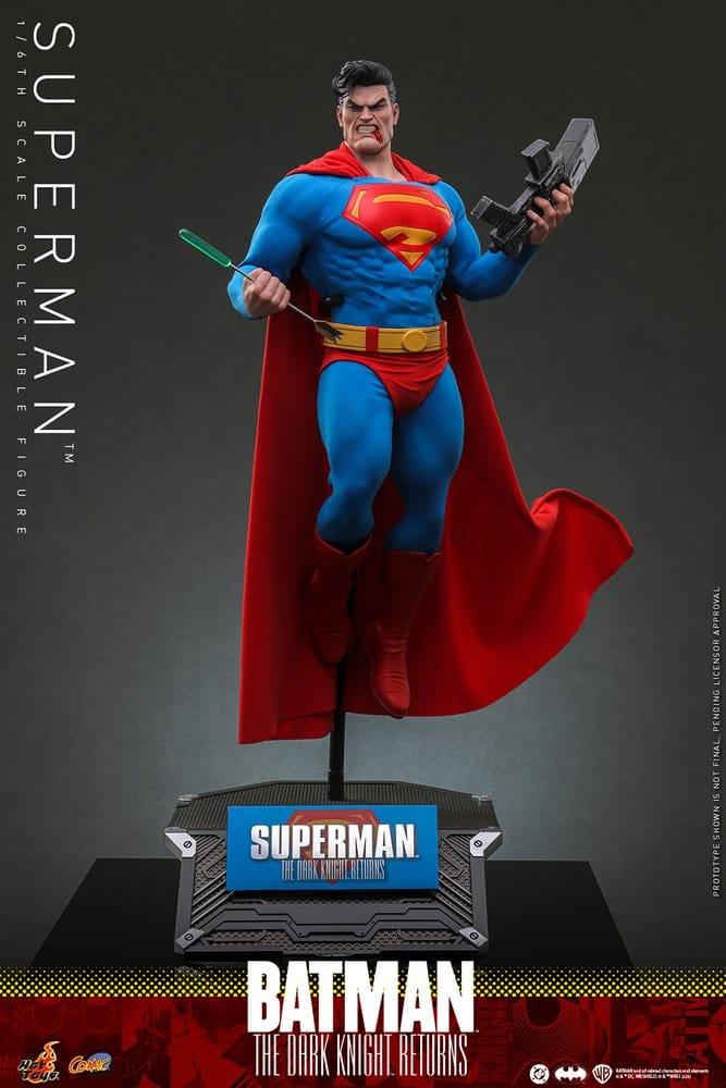 Batman: The Dark Knight Returns Comic Masterpiece Action Figure 1/6 Superman 34 cm [14]