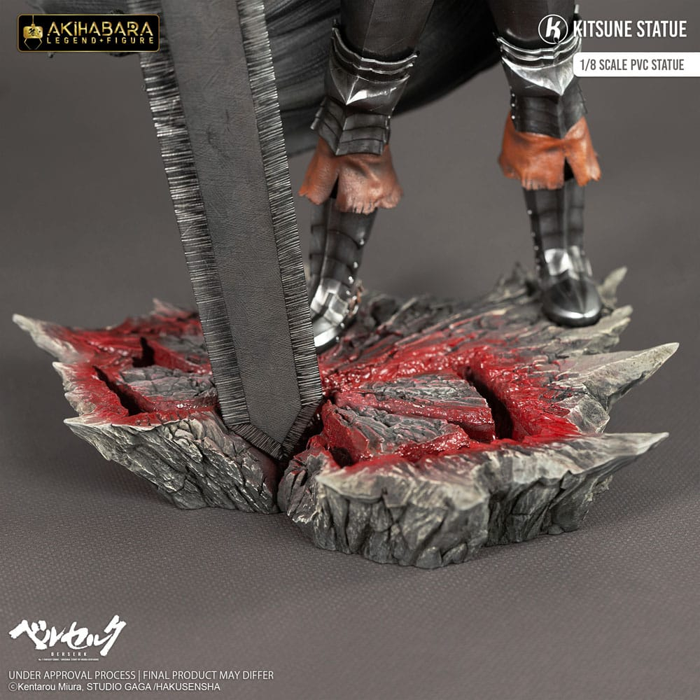 Berserk Akihabara Legend Figure PVC Statue 1/8 Guts 30 cm [5]