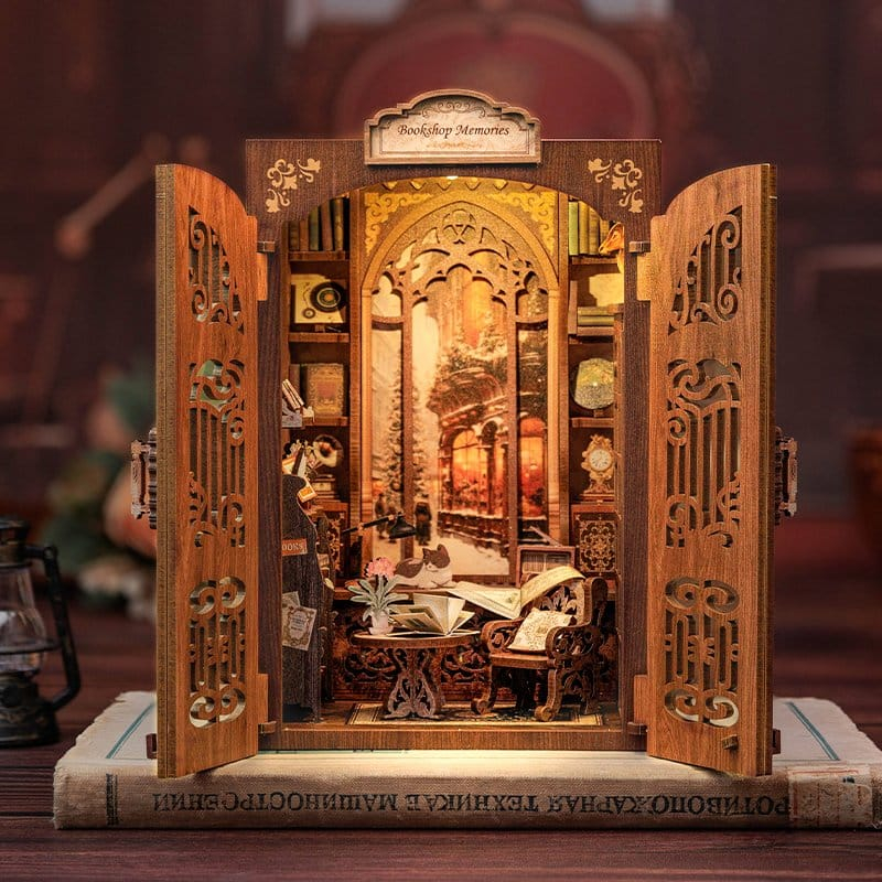 Bookshop Memories - DIY Book Nook Kit cu LED [3]