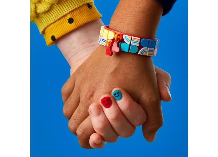 Bratara curcubeu cu accesorii [7]