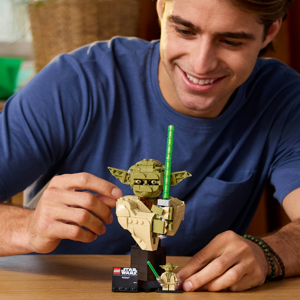 LEGO Star Wars Bust Yoda 75438 [4]