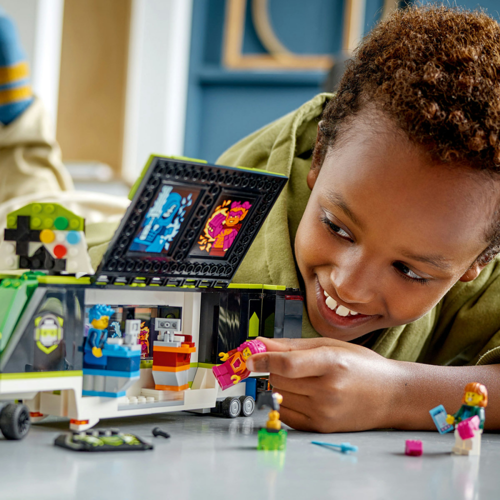 Camion pentru turneul de gaming [5]