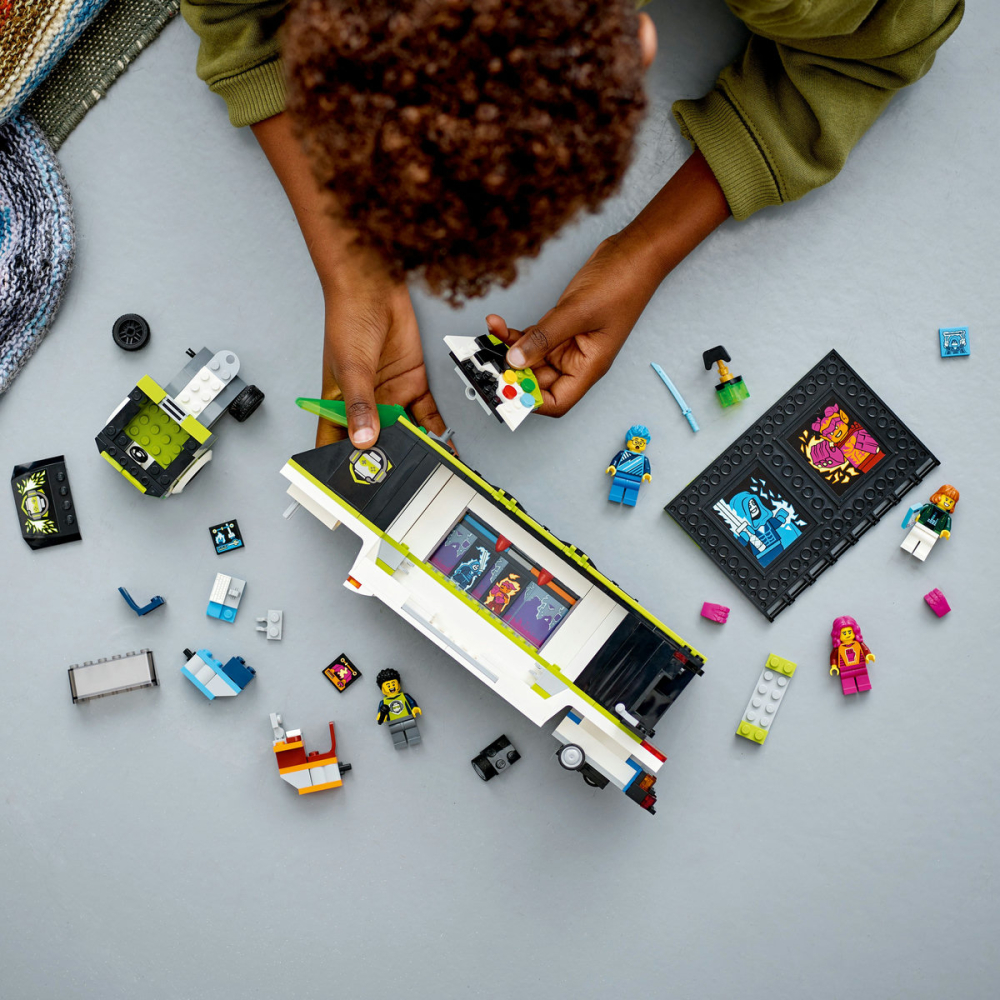 Camion pentru turneul de gaming [4]