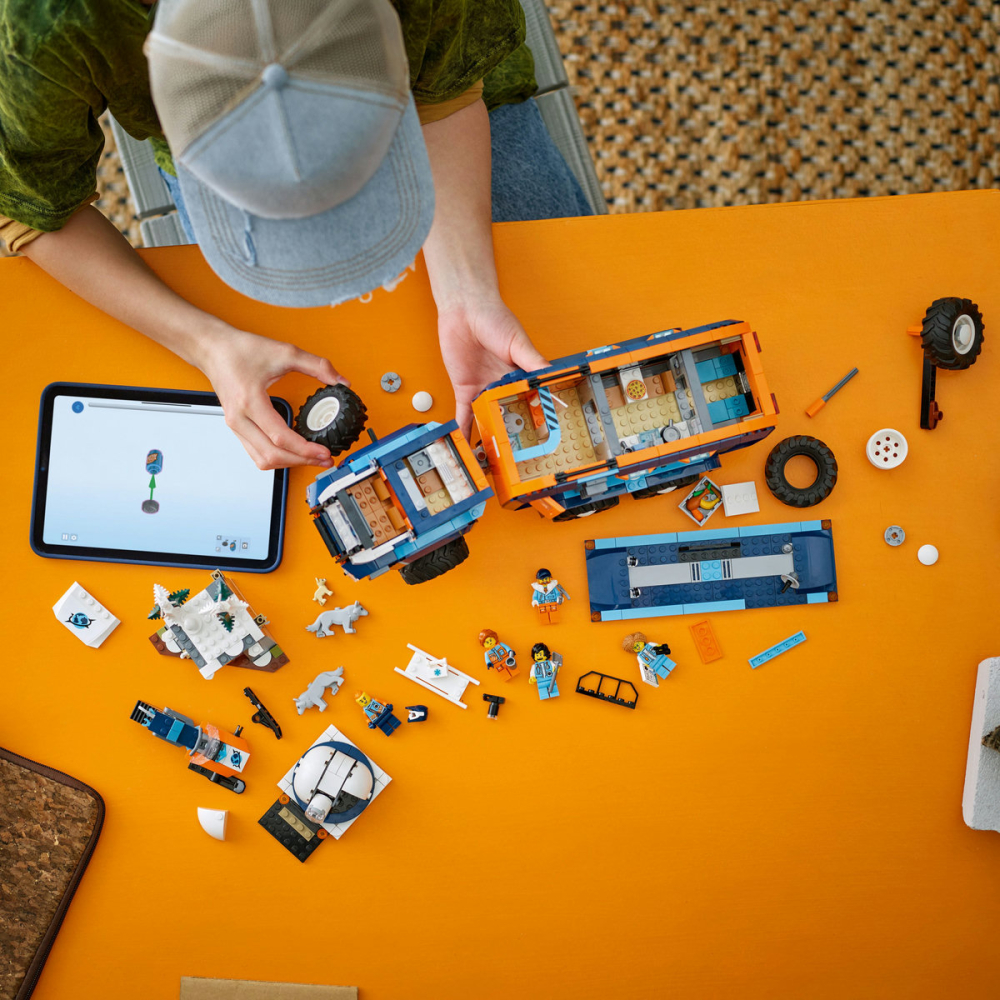 LEGO City Camionul laborator stiintific al exploratorilor arctici 60471 [6]