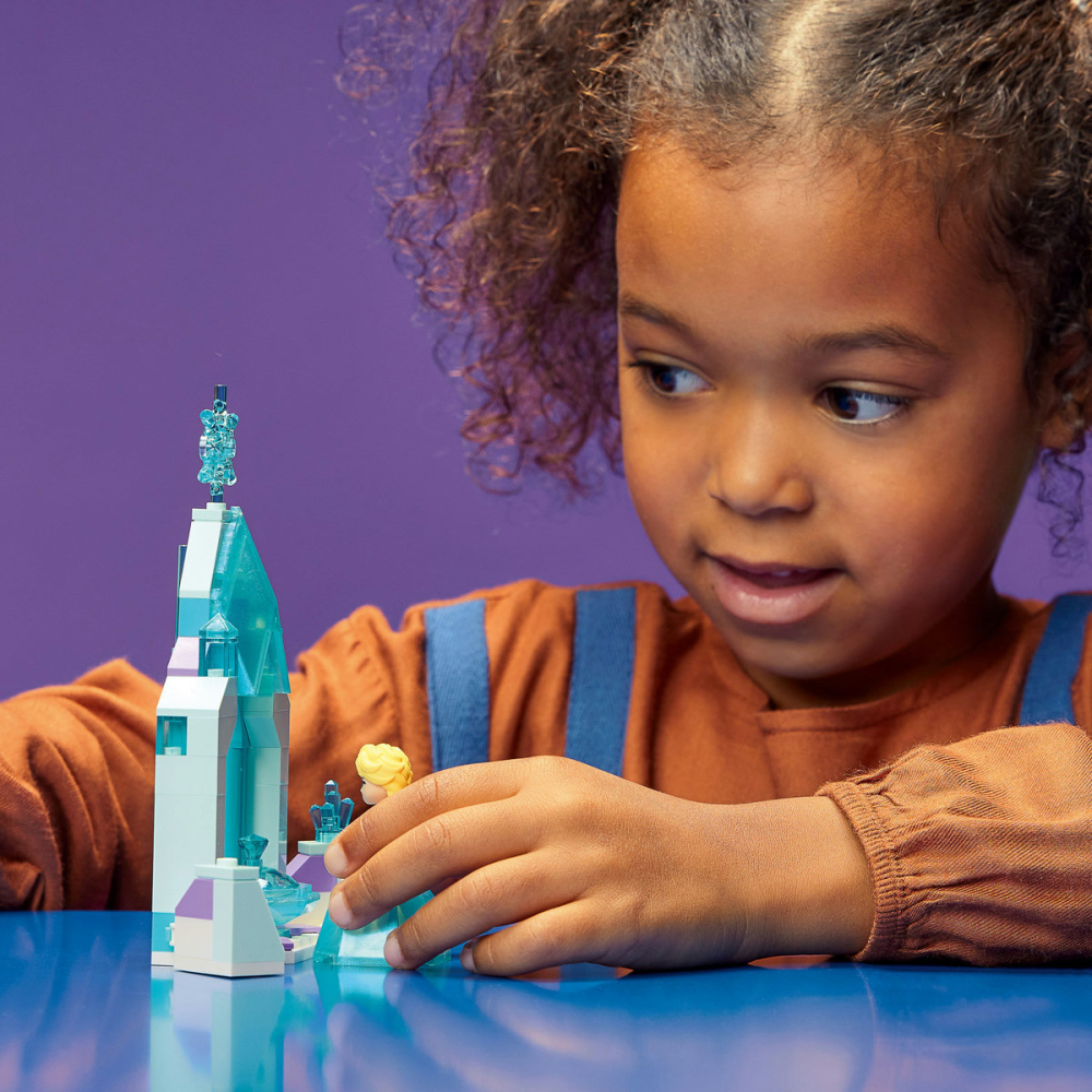 Curtea Castelului lui Elsa [5]