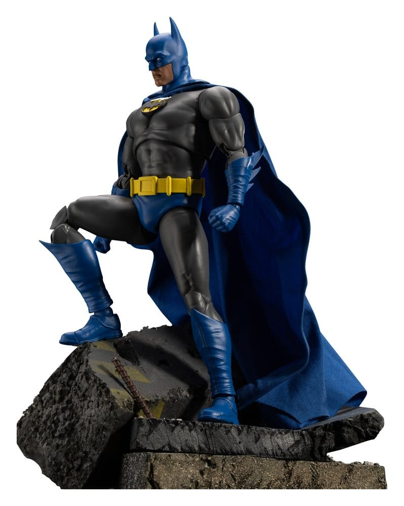 DC Comics Action Figure Batman Limited Edition 21 cm [2]