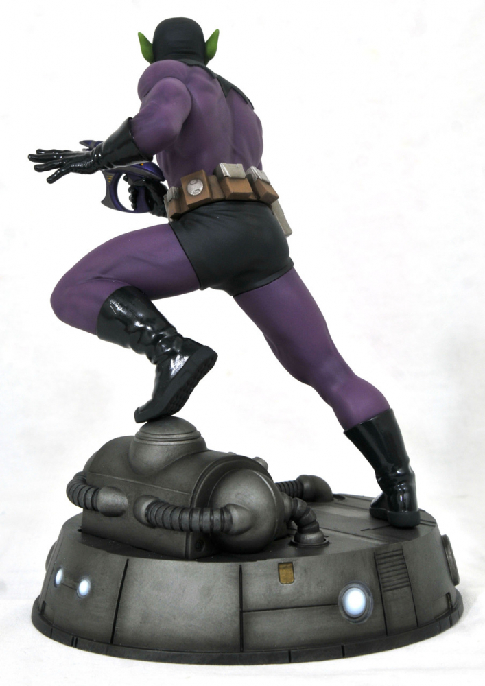 Diamond Select Toys - Marvel Comic Gallery: Skrull Pvc Diorama [4]