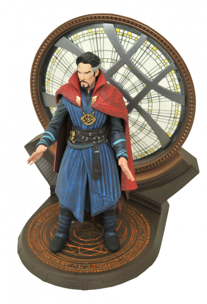 Diamond Select Toys - Marvel Select: Doctor Strange Movie Action Figure [2]