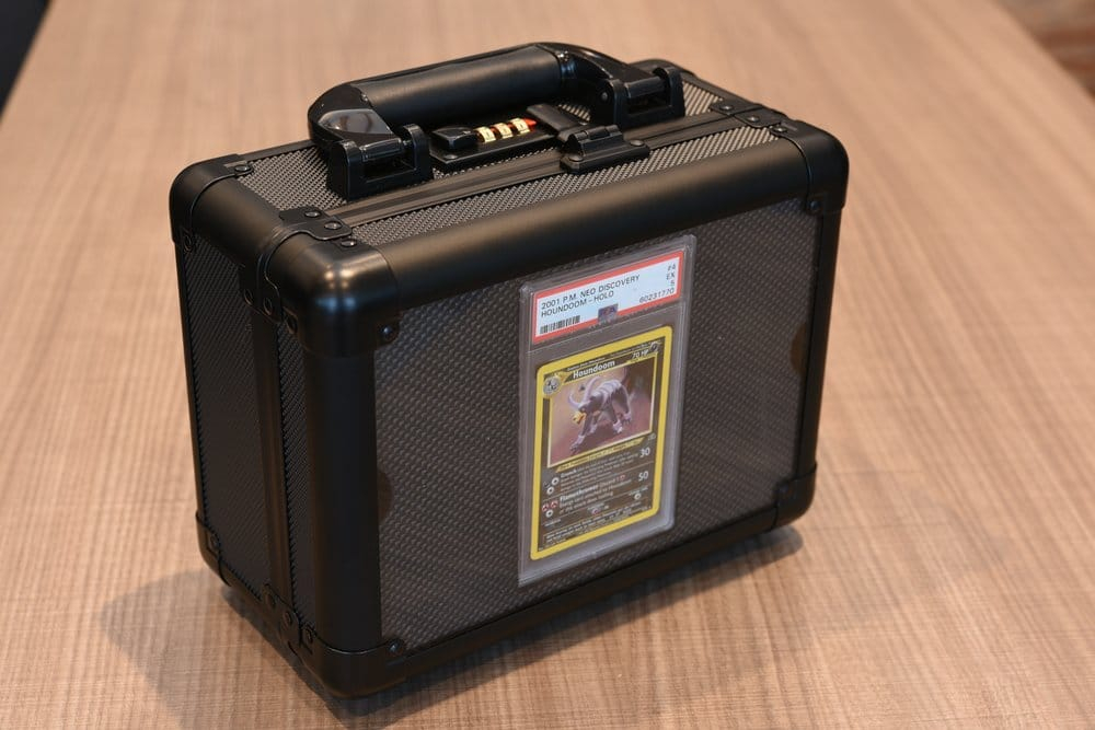 Evoretro Graded Card Display and Carry Case with Display Window Black [6]