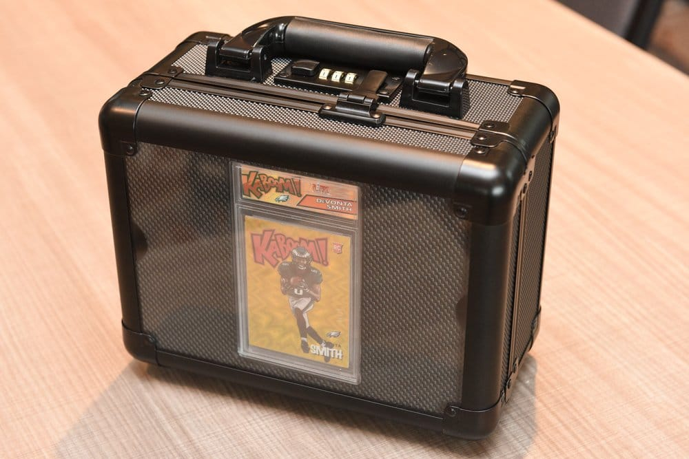 Evoretro Graded Card Display and Carry Case with Display Window Black [7]