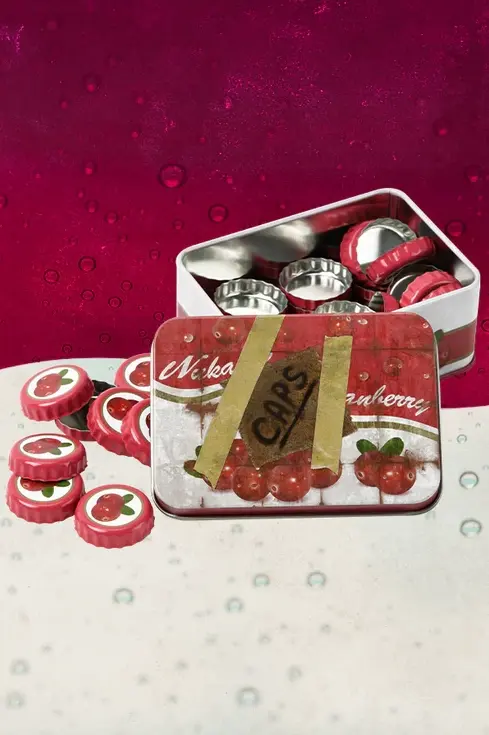 Fallout Bottle Cap Series – Nuka Cranberry (cu cutie metalica de colectie) [2]