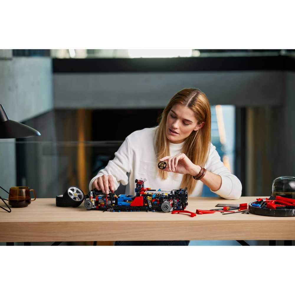 LEGO Technic – Ferrari Daytona SP3 42143 [6]
