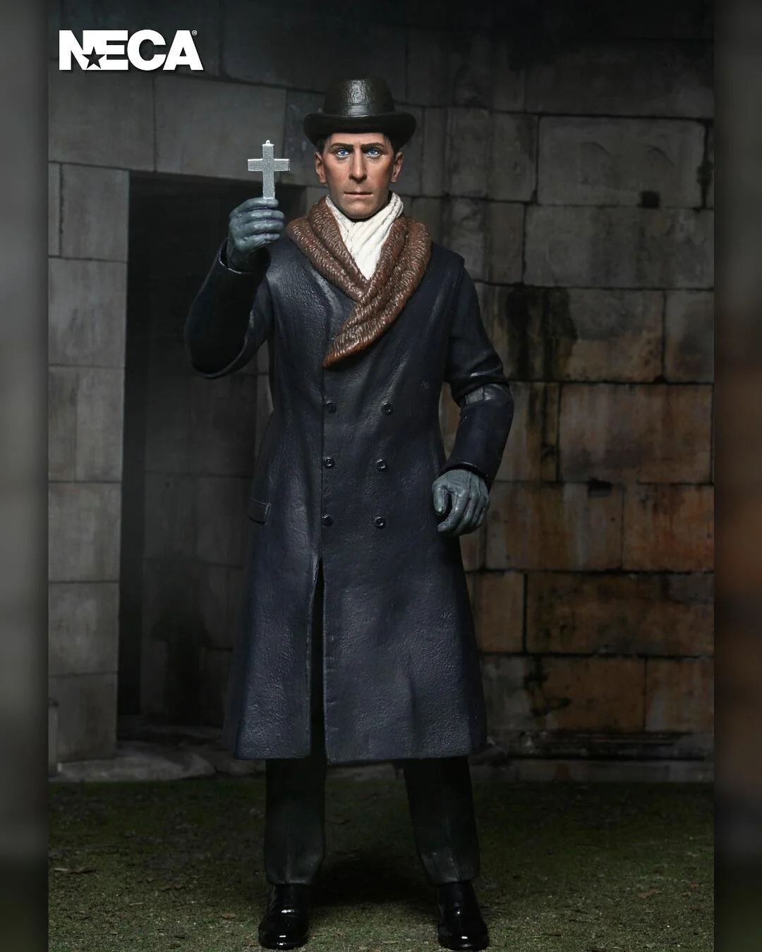 Figurina Van Helsing Ultimate 18 cm NECA Hammer Horror cu accesorii [5]