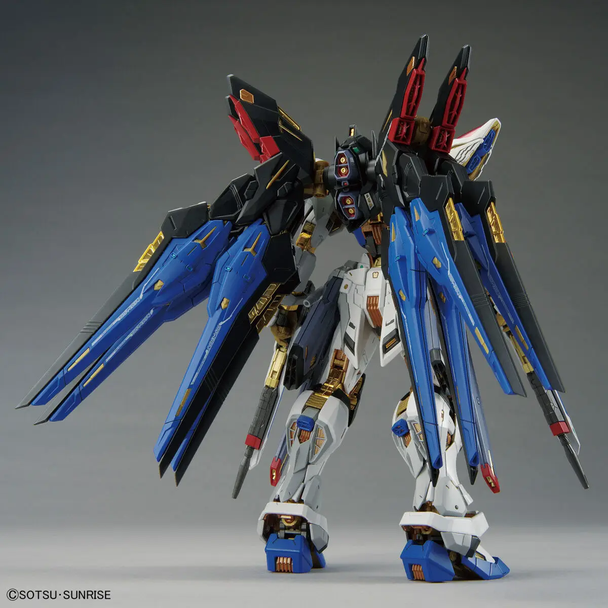 Gundam MGEX Strike Freedom 1/100 Model Kit Premium [8]