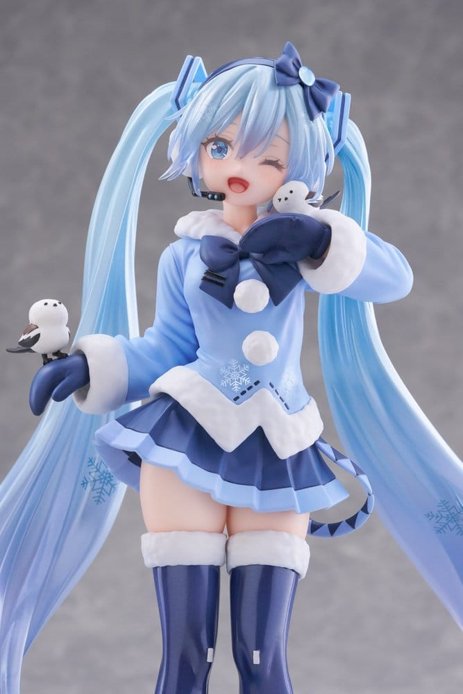 Hatsune Miku AMP+ PVC Figure Snow Miku All Stars 2012 Ver. 25 cm [3]